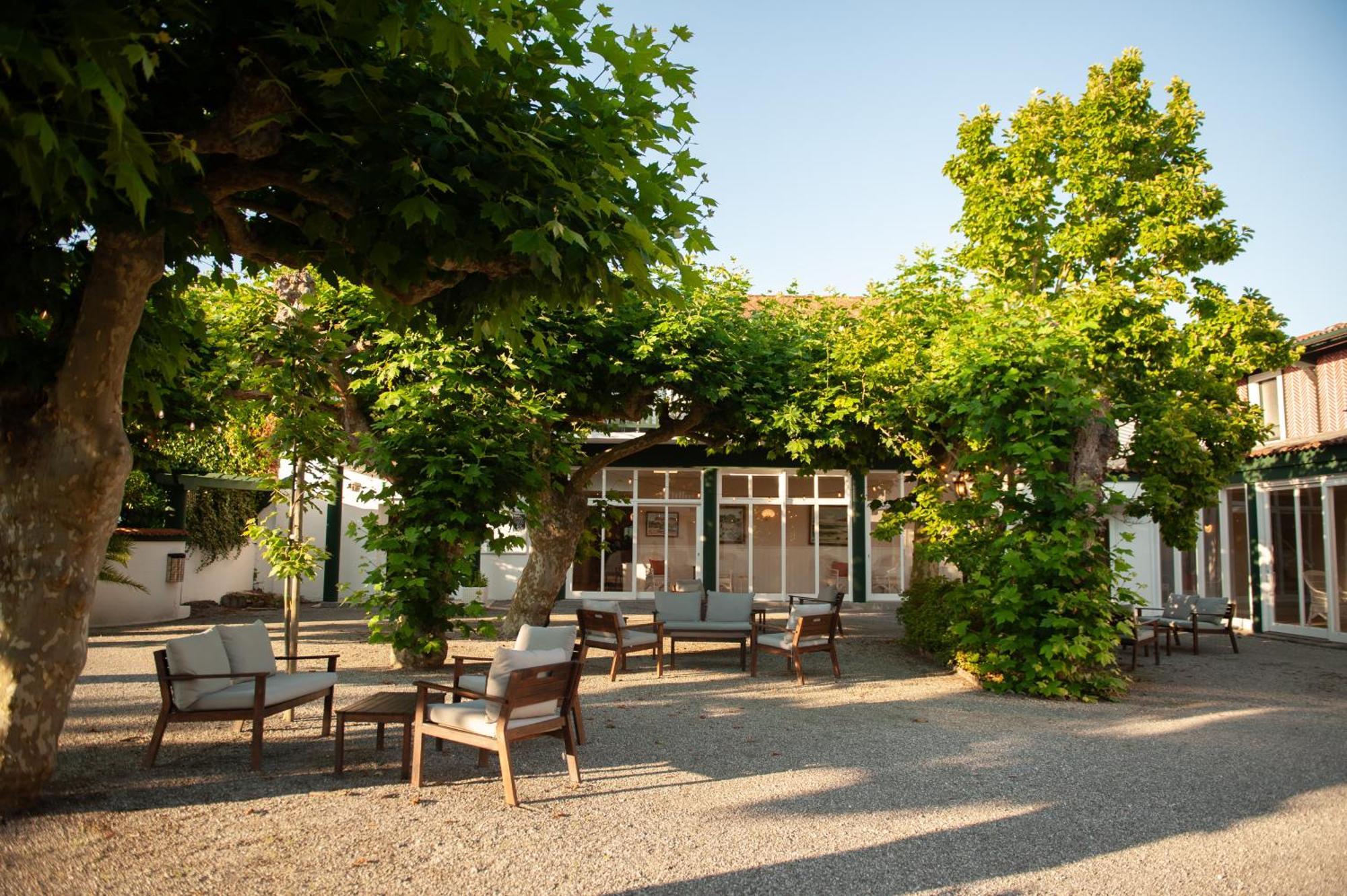 Logis Thermal Saubusse Exterior photo